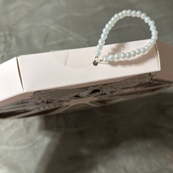 Badgley Mischka 8 pc Pamper Hand Cream Collection Gift Pack for Her - Picture 10 of 10